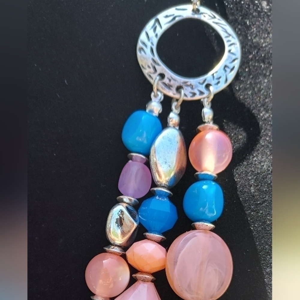 UNBRANDED Silver Tone Acrylic Peach, Silver And Teal Beads 3 Strand Necklace.... - Picture 2 of 3